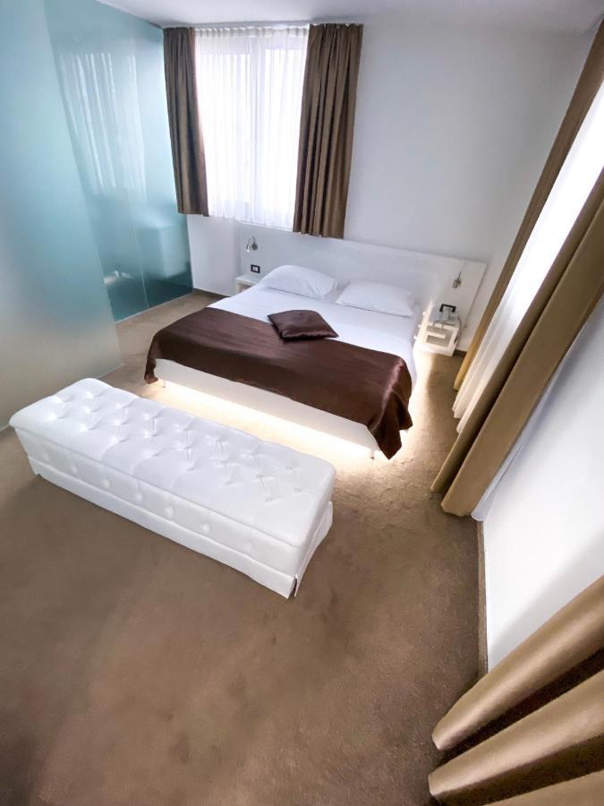 Hotel National Zagreb Eksteriør billede